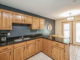 Three Bedroom Twin Home For Rent  in Robbinsdale, MN (Photo 3 of 10)