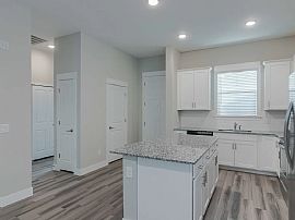 1555 S Val Vista Dr, Gilbert, Az 85296 in Gilbert, AZ (Photo 7 of 12)