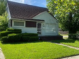 This 3-Bedroom, 1-Bathroom in Detroit, MI