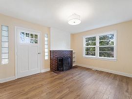 Country Club Dr in Jefferson City in Jefferson City, MO (Photo 2 of 6)