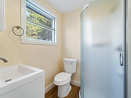 Country Club Dr in Jefferson City in Jefferson City, MO (Photo 5 of 6)