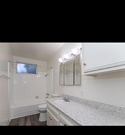 Sweet Two Bedrooms Home in Anaheim, CA (Photo 12 of 12)