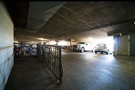 Lovely Single Bedroom in Los Angeles, CA (Photo 12 of 12)