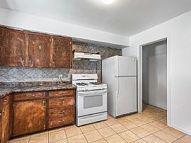 1035 South 7th Avenue, Wausau, Wi 54401 in Wausau, WI (Photo 6 of 12)