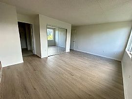 3 Story Brick Townhouse 2 Large Bedroom + 1den/ Office and 2.5  in Chicago, IL (Photo 10 of 12)