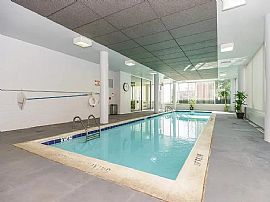 3 Story Brick Townhouse 2 Large Bedroom + 1den/ Office and 2.5  in Chicago, IL (Photo 6 of 12)