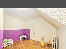 Spacious Old Three Bedroom House, with a Nice Size Backyard Ava in Chicago, IL (Photo 3 of 7)