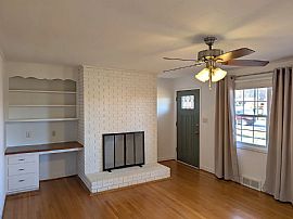 Nice House  in Pfafftown, NC (Photo 4 of 6)