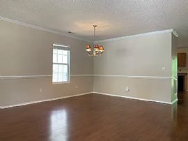 Nice House  in Durham, NC (Photo 2 of 7)