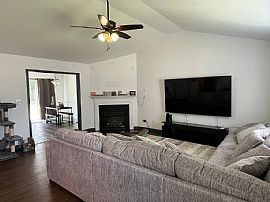 Nice House  in Raeford, NC (Photo 2 of 8)