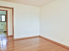 Very Nice House  in Lima, OH (Photo 2 of 7)