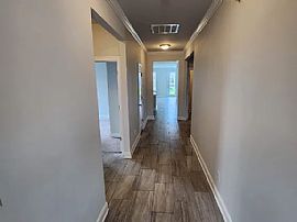 Nice House  in Myrtle Beach, SC (Photo 2 of 8)