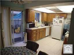 Spacious 2 Stories Condo in Buena Park, CA (Photo 3 of 4)