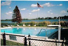 two bedroom on Lake Buckeye in Winter Haven, FL (Photo 3 of 6)