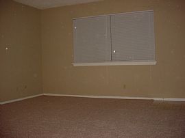 2 Bedroom Condo in Glenpool, OK (Photo 3 of 6)