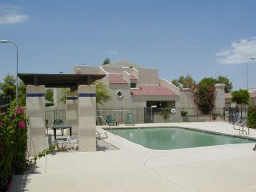 Great Single Level Condo - NICE! in Glendale, AZ