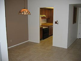 Great Single Level Condo - NICE! in Glendale, AZ (Photo 4 of 4)