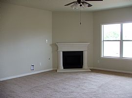 WOW Huge Brand New Home BEAUTIFUL!!!! in Leander, TX (Photo 3 of 6)