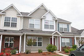 Beautiful Townhome in Whitsett, NC