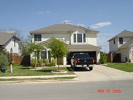3bd w/ loft 4th bd, 3bth, 2cr, pool! in Round Rock, TX