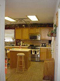 3bd w/ loft 4th bd, 3bth, 2cr, pool! in Round Rock, TX (Photo 4 of 5)