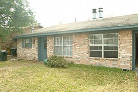 A Nice Duplex Available in College Station, TX