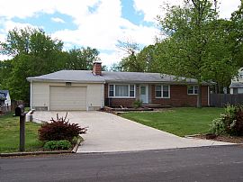 5 room ranch on .5 acre in Saint Louis, MO