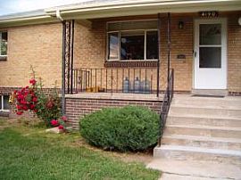 NW Denver, Wood floors, W/D, DW, yard in Denver, CO