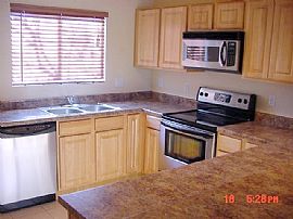 ~ SPACIOUS, BEAUTIFUL TOWNHOUSE ~       in Tucson, AZ (Photo 3 of 6)