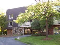 Great Studio Condo for single person in Buffalo Grove, IL