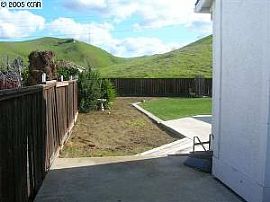 Beautiful 4bed/2bath, on hills & private in Pittsburg, CA (Photo 4 of 6)