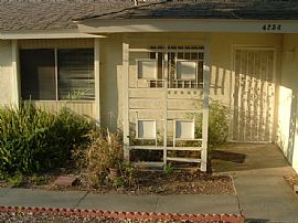 Master bedroom less than 1 mile from UCR in Riverside, CA (Photo 5 of 5)