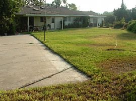 Room 4 Rent less than a mile from UCR  in Riverside, CA