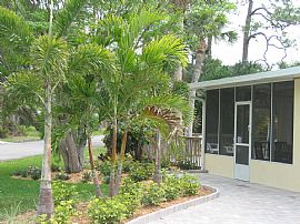 Adorable Furnished Cottage!  Near beach! in Nokomis, FL (Photo 1 of 6)