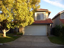 Awesome 3 Bedroom Home in Colton, CA