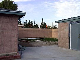 Too Gorgeous to Rent! in Bellflower, CA (Photo 2 of 2)