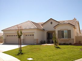 4+ Beds Brand Single Story New House in Apple Valley, CA