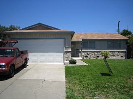 Beautiful and Spacious 3 Bedroom 2 Bath  in Sacramento, CA