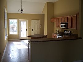 Beautiful 3 BR/2 BA House in Cordova, TN (Photo 2 of 5)