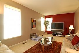 Contemporary & Luxurious 4br Home in Bolingbrook, IL (Photo 3 of 6)