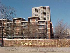 Spacious 1 Bedroom Condo in Chicago, IL