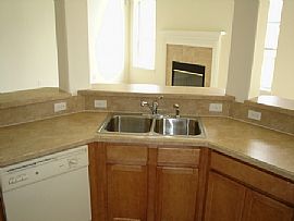 North Creek Amazing 4/2.5 for rent in Jacksonville, FL (Photo 2 of 3)