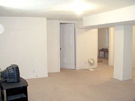  Charming House/Low Deposit/Flx lease in Denver, CO (Photo 4 of 4)