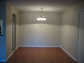 Newly Renovated 2 Bed/ 2 Bath Condo in Plainsboro, NJ (Photo 4 of 6)