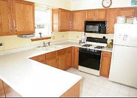  Immaculate 3 BR. 1½ Ba. 2 C-Gar in Romeoville, IL (Photo 4 of 6)