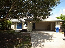 SAILBOAT ACCESS SINGLE FAMILY HOME in North Fort Myers, FL