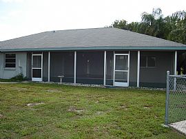 SAILBOAT ACCESS SINGLE FAMILY HOME in North Fort Myers, FL (Photo 5 of 6)