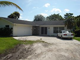 PARTIAL RIVERVIEW SINGLE FAMILY HOME in Fort Myers, FL