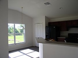 Rent or Rent to Own House Built 2004 in Brandon, FL (Photo 3 of 6)