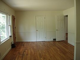 Beautiful All Brick 3/1 East Atl Home in Atlanta, GA (Photo 3 of 6)